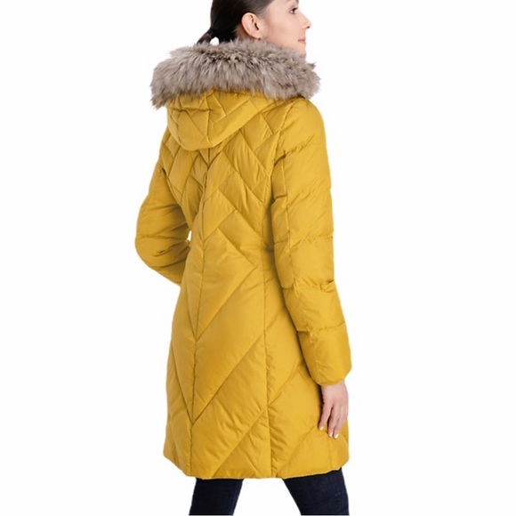 LONDON FOG Black Chevron Puffer Coat
Size M NWT - Picture 4 of 11